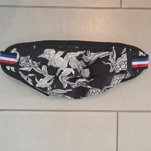 Pam & Gela Black And White Floral Fanny Pack. Like New